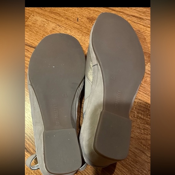 Ara extremely well made sandals. Worn once. - Picture 5 of 9